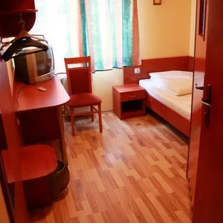 Vandrerhjem City Hostel *