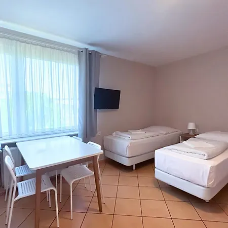 City Hostel אכסניה *
