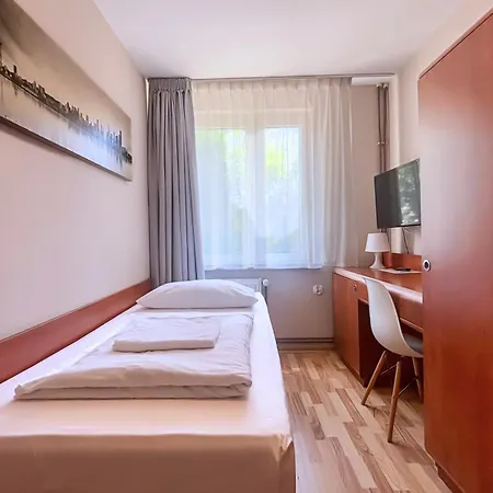 אכסניה City Hostel