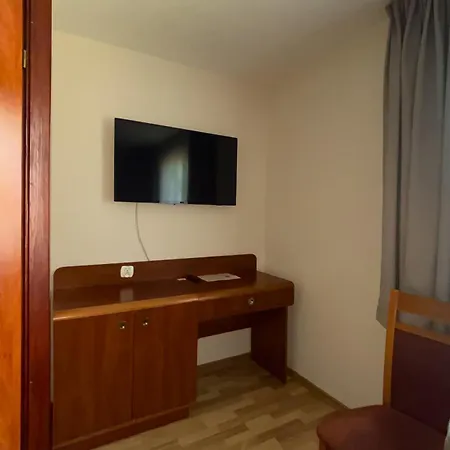 אכסניה City Hostel *