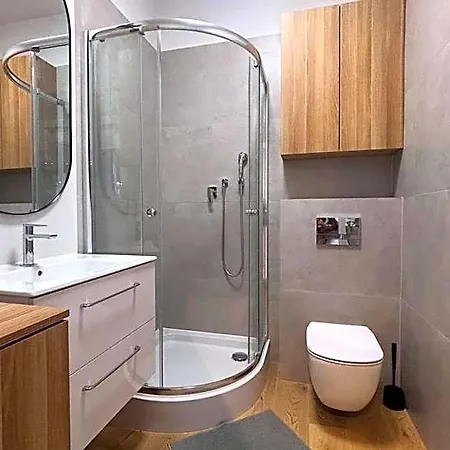 City Hostel *