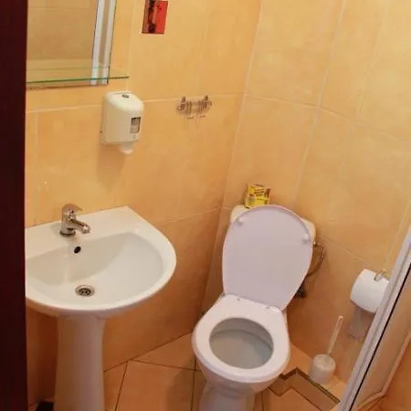 City Hostel *