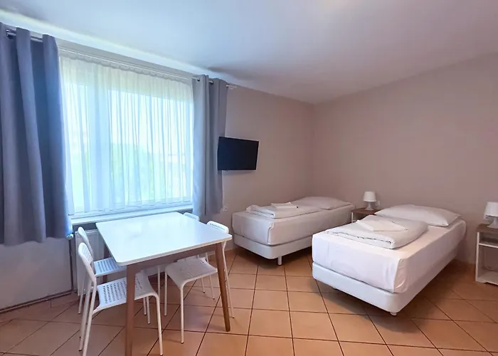 City Hostel Auberge de jeunesse *