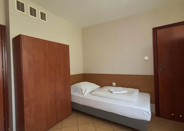 Albergue City Hostel *